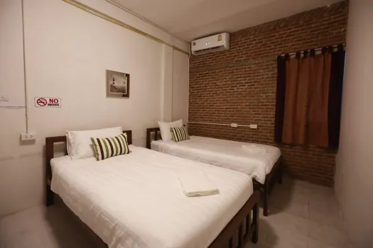 Sleepcase Hostel Hotels near Boots（Airport Donmueang 2 Domestic）