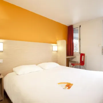 Premiere Classe Strasbourg Ouest Hotels near Parc Dahlenheim Montagne-Verte