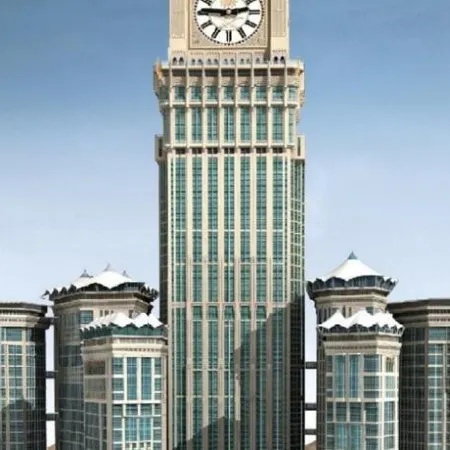 Al Marwa Rayhaan Отели рядом с достопримечательностью «Мечеть Кибла»
