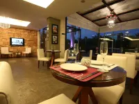Monoberge Hotel