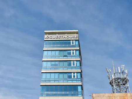 K-Guesthouse Premium Nampo 1 Отели рядом с достопримечательностью «Songdo Cloud Trails»