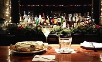 McAllister Inn & Lodging