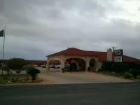 Royal Inn Pearsall Hotels near Frio Pioneer Jail Museum