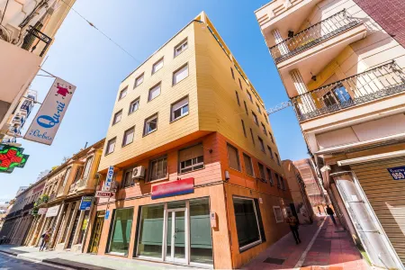 Hotel Sevilla Отели в г. Печина