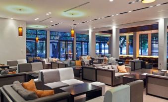 Long Beach Hotel & Resort
