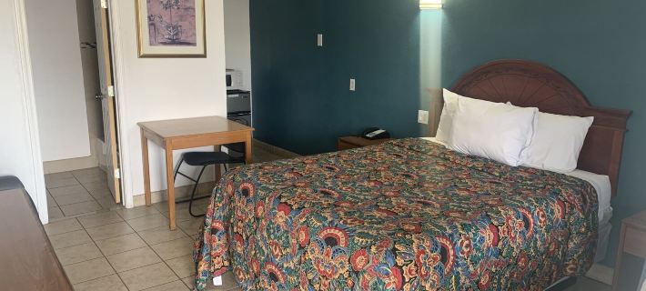 Mayo Inn Hotels in Roswell