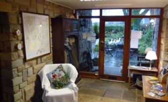 Tithe Barn Bed and Breakfast - Housity