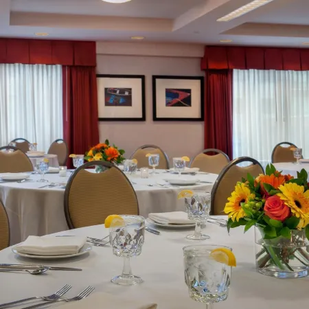 Hilton Garden Inn Portland Downtown Waterfront