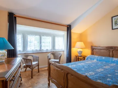 Tytisa N°2 Hotels near Phare de Carteret