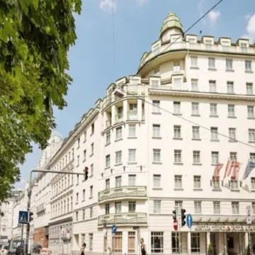 Austria Trend Hotel Ananas Отели рядом с достопримечательностью «Рынок Нашмаркт»