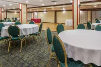 Days Inn by Wyndham Pittsburgh Hotels in Green Tree
