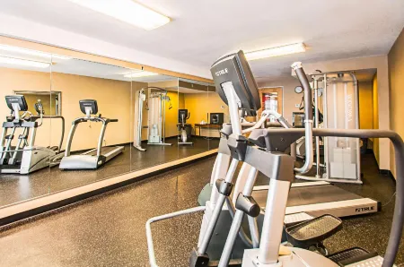 Comfort Inn Falls Church - Tysons Corner Отели в г. Мейсон