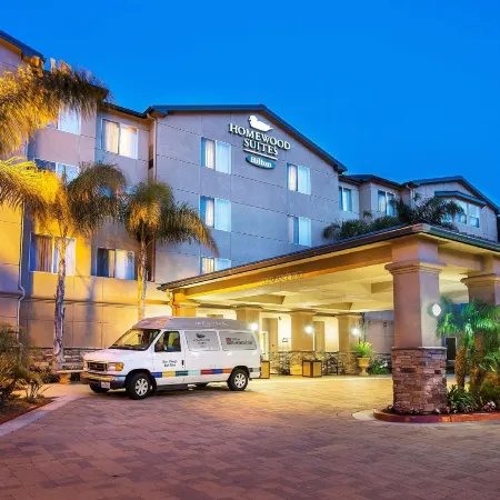 Homewood Suites by Hilton San Diego-Del Mar Отели рядом с достопримечательностью «Институт Солк»