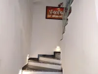 Sardar Hotel & Home Stay