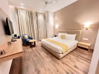 Palasa Hotel فنادق في Jhangirpur