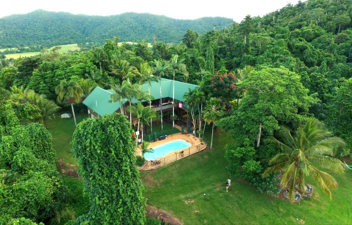 Jackaroo Treehouse Rainforest Retreat