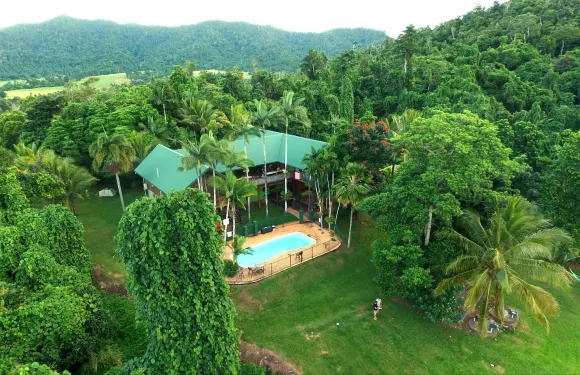 傑卡盧樹屋雨林休閑旅館