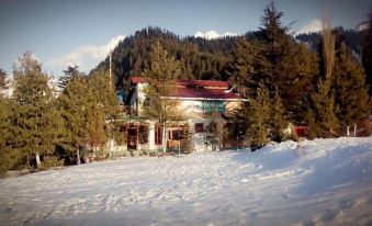 Tourist Inn Hotel Shogran