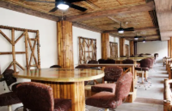 スコア バーズ ホテル のホテル