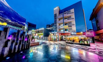Trevi Hotel