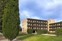 Parador de Tortosa Hotels near Cova de la Portadora