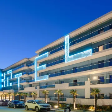 Blue Lagoon City Hotel