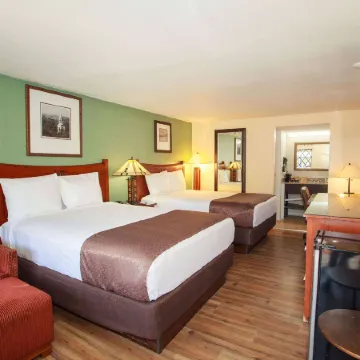 Travelodge by Wyndham Macon West