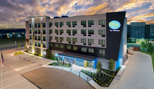Tru by Hilton San Antonio at the Rim - Pet friendly
