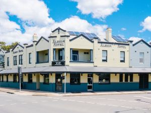 The Albion Hotel