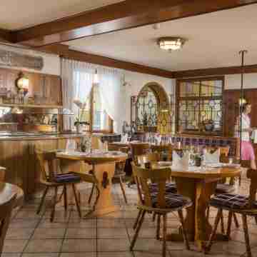 Hotel Hirsch Dining/Meeting Rooms