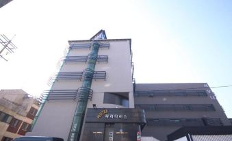 파라다이스 호텔 로비