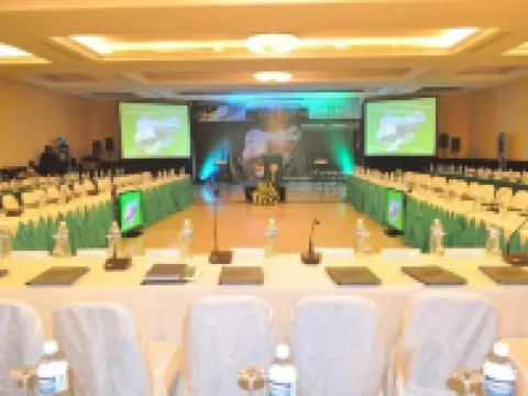 大都會酒店卡拉巴爾 卡拉巴爾酒店