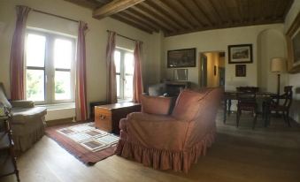 Gîte Ferme d'Hougoumont - Housity