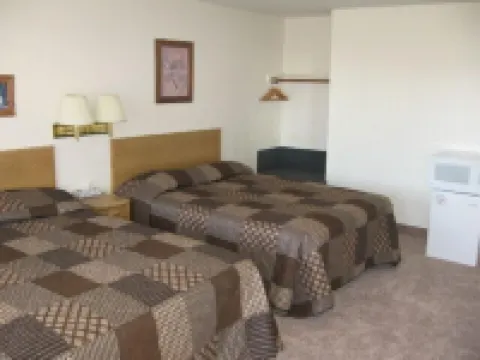 Little Bear Motel Hotels in Green River