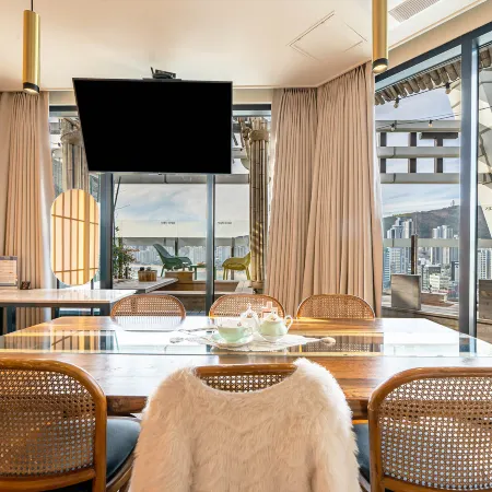 DK the club hotel