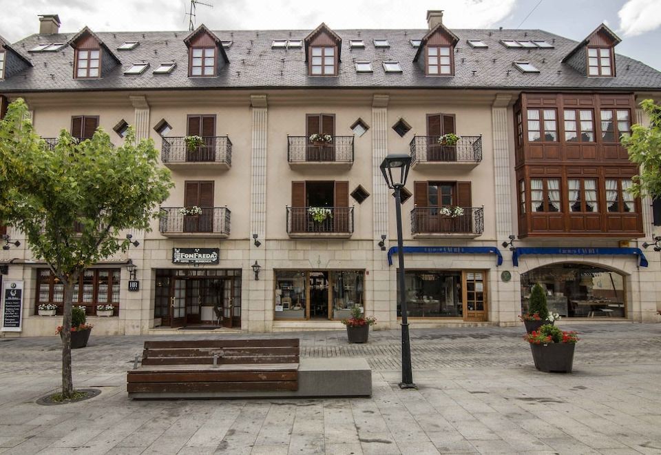 hotel overview picture