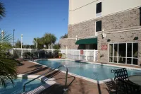 Hampton Inn Jacksonville East Regency Square - Pool