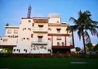 Jaswant Vilas a Boutique Hotel Prayagraj 5 Minutes to Airport Ashoka Pillar 주변 호텔