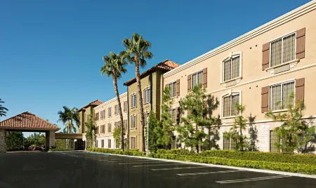 Ayres Suites Mission Viejo - Lake Forest Отели рядом с достопримечательностью «оз. Мишн-Вьехо»