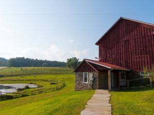 Inn at Tyler Hill