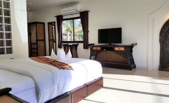 LAND60 POOL VILLA PATTAYA - 6 BEDROOMS