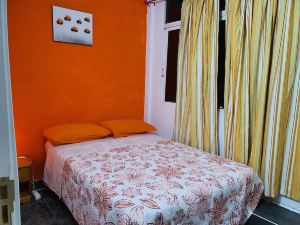 Low Cost Room Plaza de Hierro I