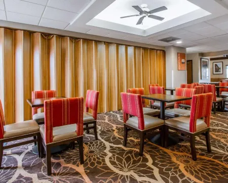 Quality Inn Perryville I-55 Отели в г. Perry County