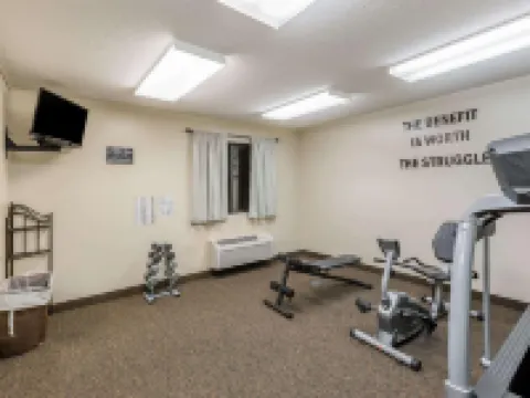 Super 8 by Wyndham Manhattan KS Hoteles en Manhattan