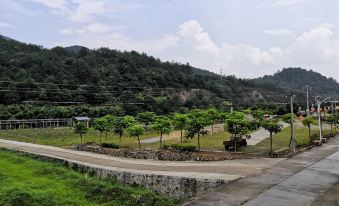 Luping Beihuai Holiday Farmhouse