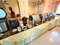 Tangko Inn Resort Cipanas 호텔