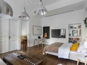 Luxury 3-Bedrooms Apartments