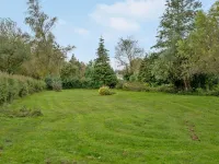 "Trixie" - 1km from the Sea