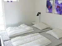 "Ugot" - 750m from the Sea - Homestays