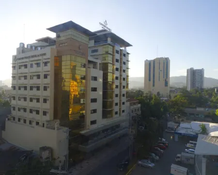 โรงแรมเอลิซาเบธ เซบู โรงแรมในเซบู